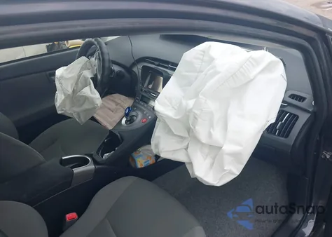 2013 Toyota Prius Three z USA, uszkodzony, nr VIN JTDKN3DU6D1691608